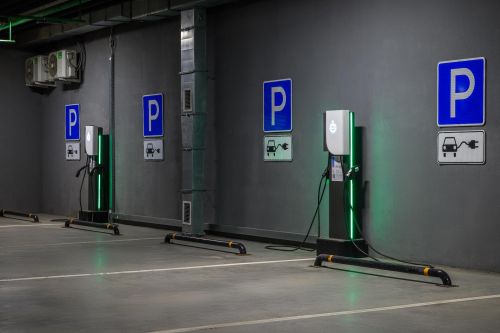 Charging station for electric vehicles